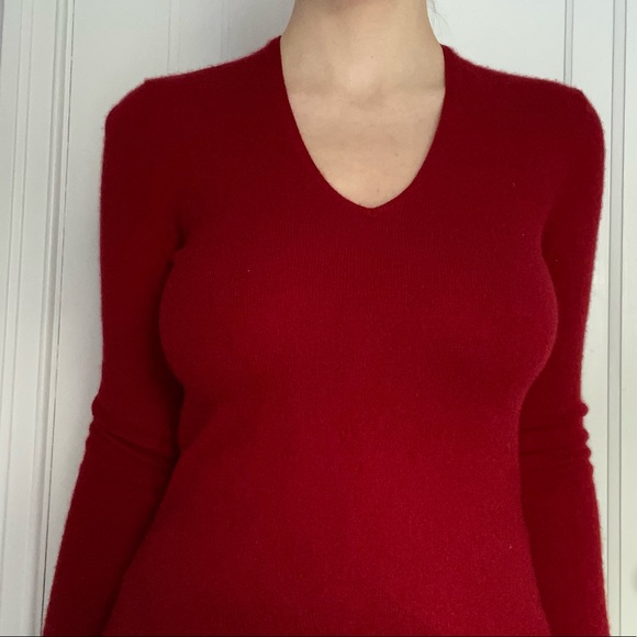 red cashmere vneck - Picture 8 of 12